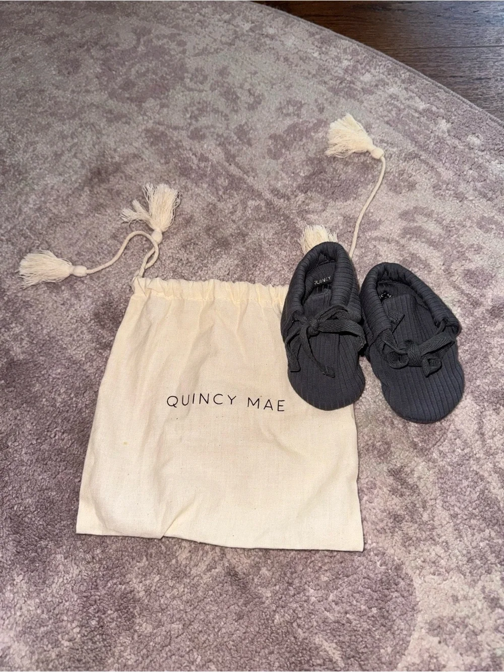 Quincy Mae Baby Booties Charcoal Grey 3-6 Months Bow Organic Cotton Shoes